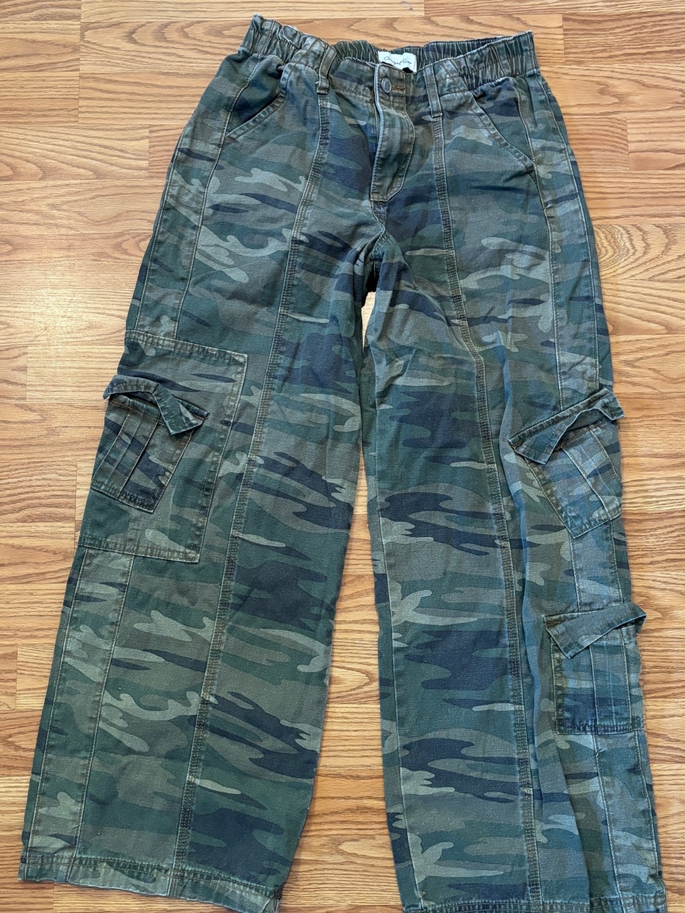Angel Kiss Women's Wide Leg Camo Cargo Pants in Green & Black
